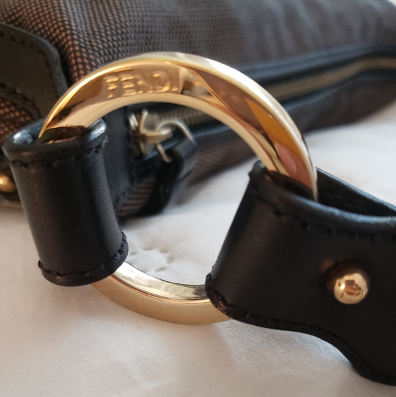 Fendi knotted canvas Baguette 12x6 - Picture 6 of 15